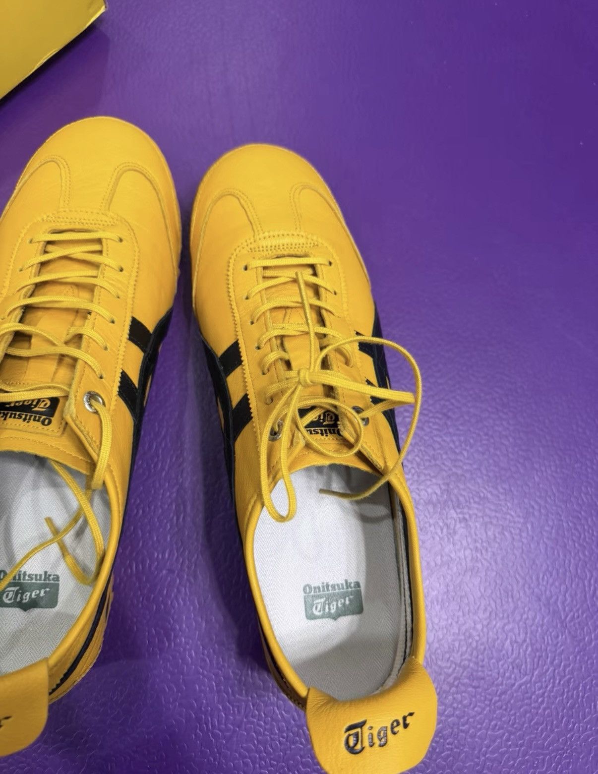 Onitsuka Tiger 【Onitsuka Tiger】MEXICO 66 SD Yellow & Black Colorway Size US 9 / EU 42 - 1 Thumbnail