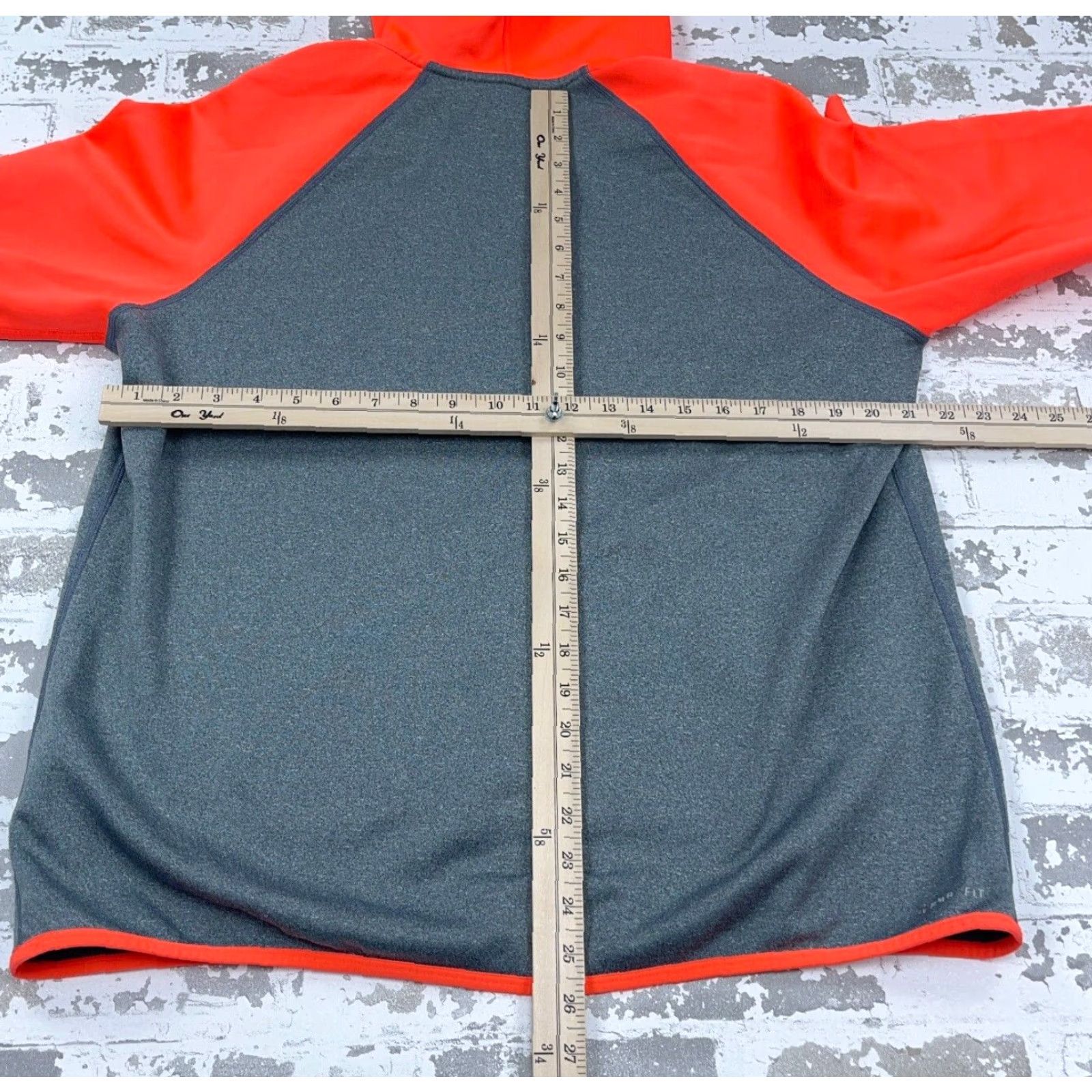 Nike Nike Hoodie Women XL Gray Orange Sweatshirt Therma Fit Pullover Size XL / US 12-14 / IT 48-50 - 7 Thumbnail