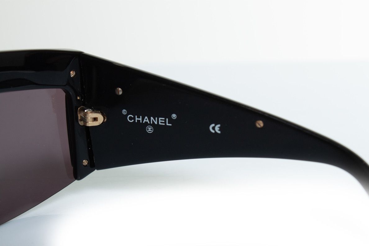 Chanel Chanel, vintage black chain sunglasses Size ONE SIZE - 6 Thumbnail