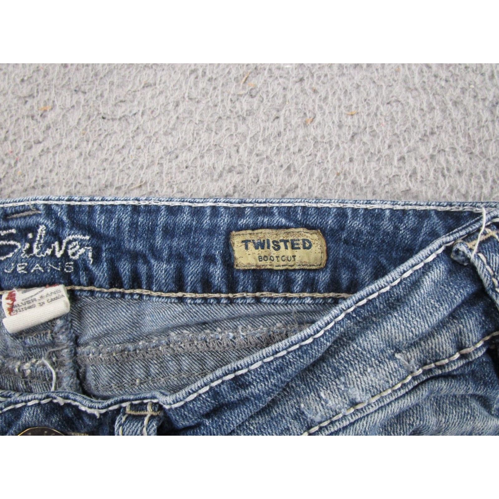 Silver Jeans Co. Y2K Silver Jeans Co Twisted Boot Cut Jeans Women's Tag Size 28x31 Blue Denim Cotton Blend 5-Pocket Design Regular Rise Low Waist Womens Size 28" / US 6 / IT 42 - 4 Thumbnail