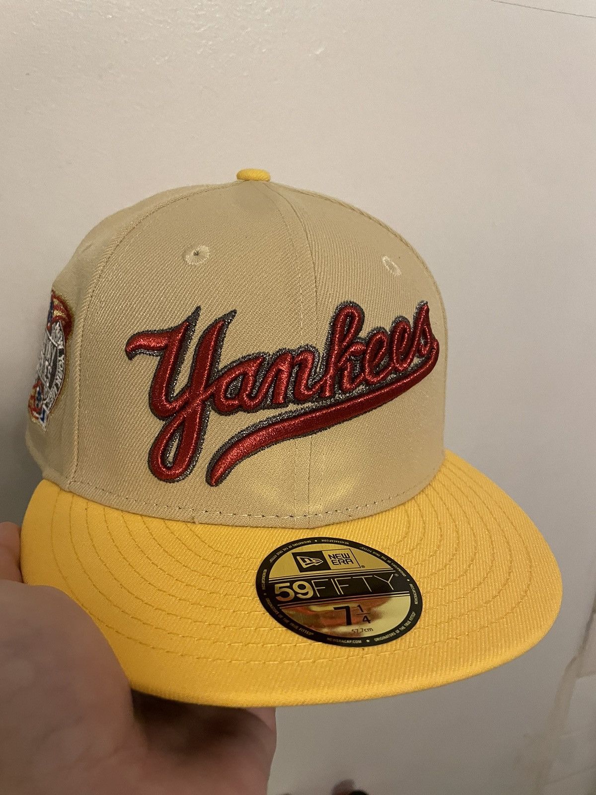New Era Home game x loso pin skate key inspo New York Yankees subway Size ONE SIZE - 1 Thumbnail