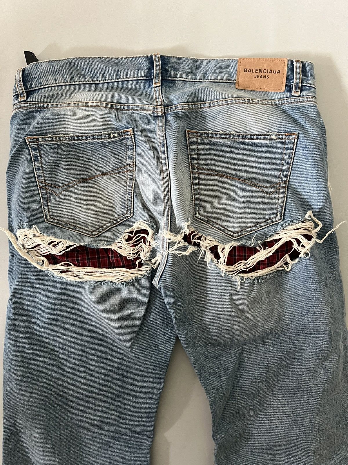 Balenciaga Balenciaga Ripped Distressed Jeans with Boxers Size US 31 - 5 Thumbnail