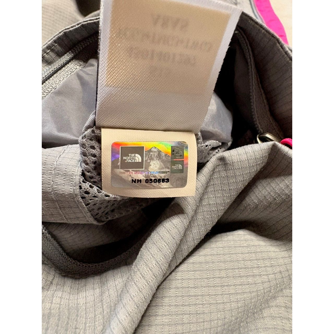 The North Face The North Face HyVent Women's Gray Rainjacket Windbraker Size M / US 6-8 / IT 42-44 - 11 Thumbnail