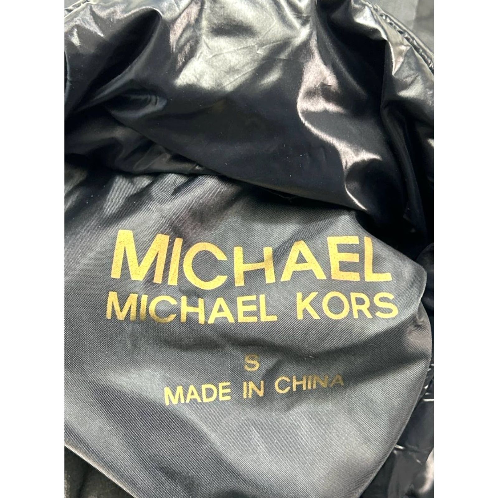 Michael Kors Michael Kors Quilted Coat Womens Small Blue Nylon Lined Faux Fur Trim Hooded Coat Size S / US 4 / IT 40 - 4 Thumbnail