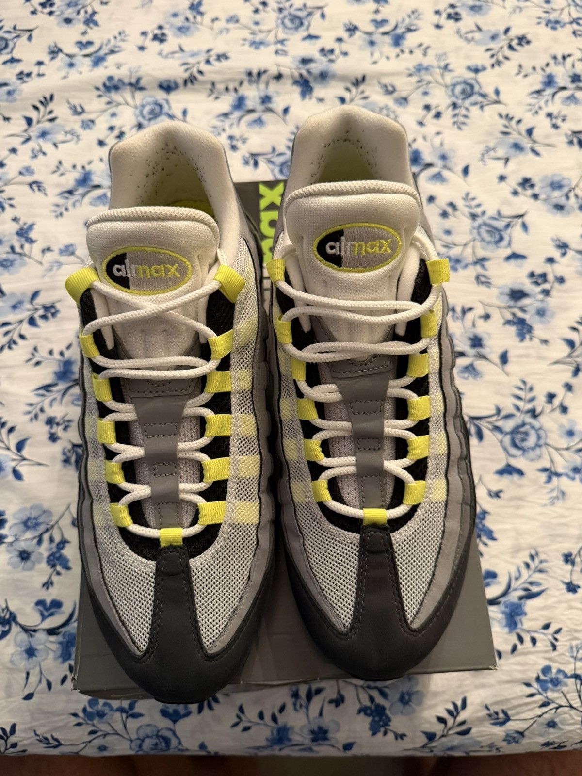 Nike Nike Air Max 95 'Neon' 2020 Size US 10.5 / EU 43-44 - 4 Thumbnail