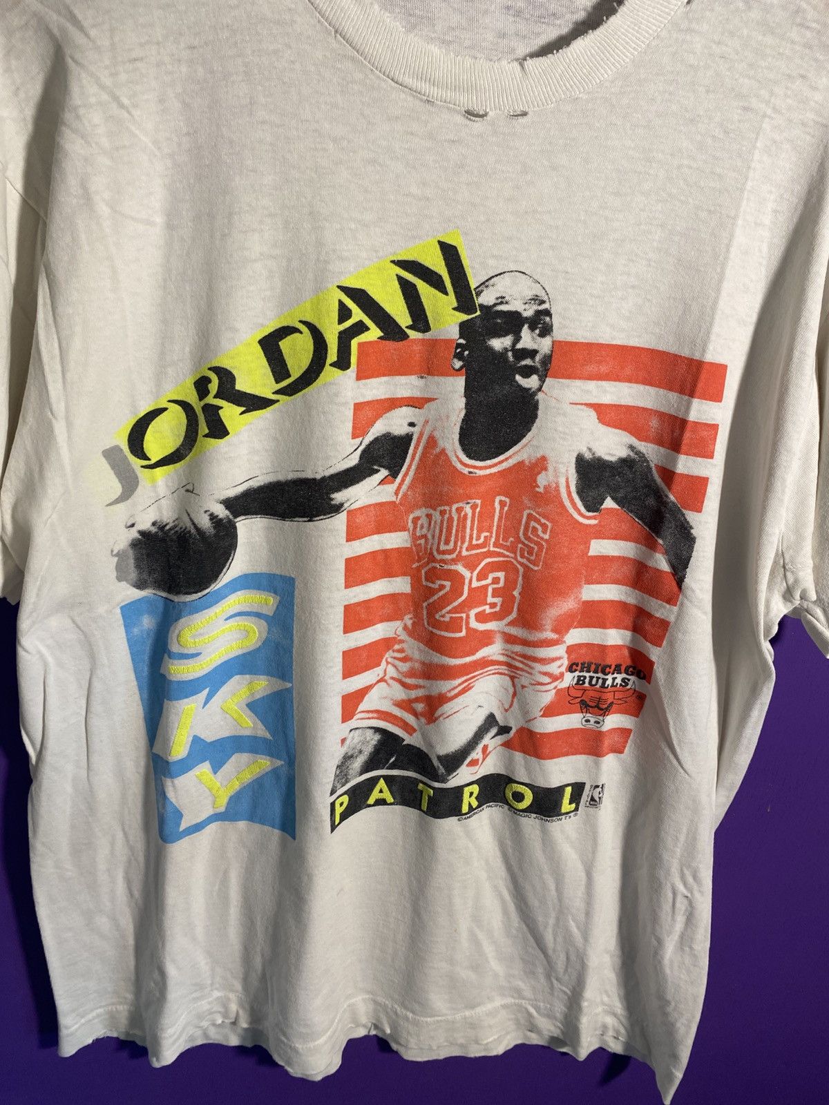 NBA × Vintage Vintage 90s Michael Jordan sky patrol t-shirt Size US XL / EU 56 / 4 - 3 Thumbnail