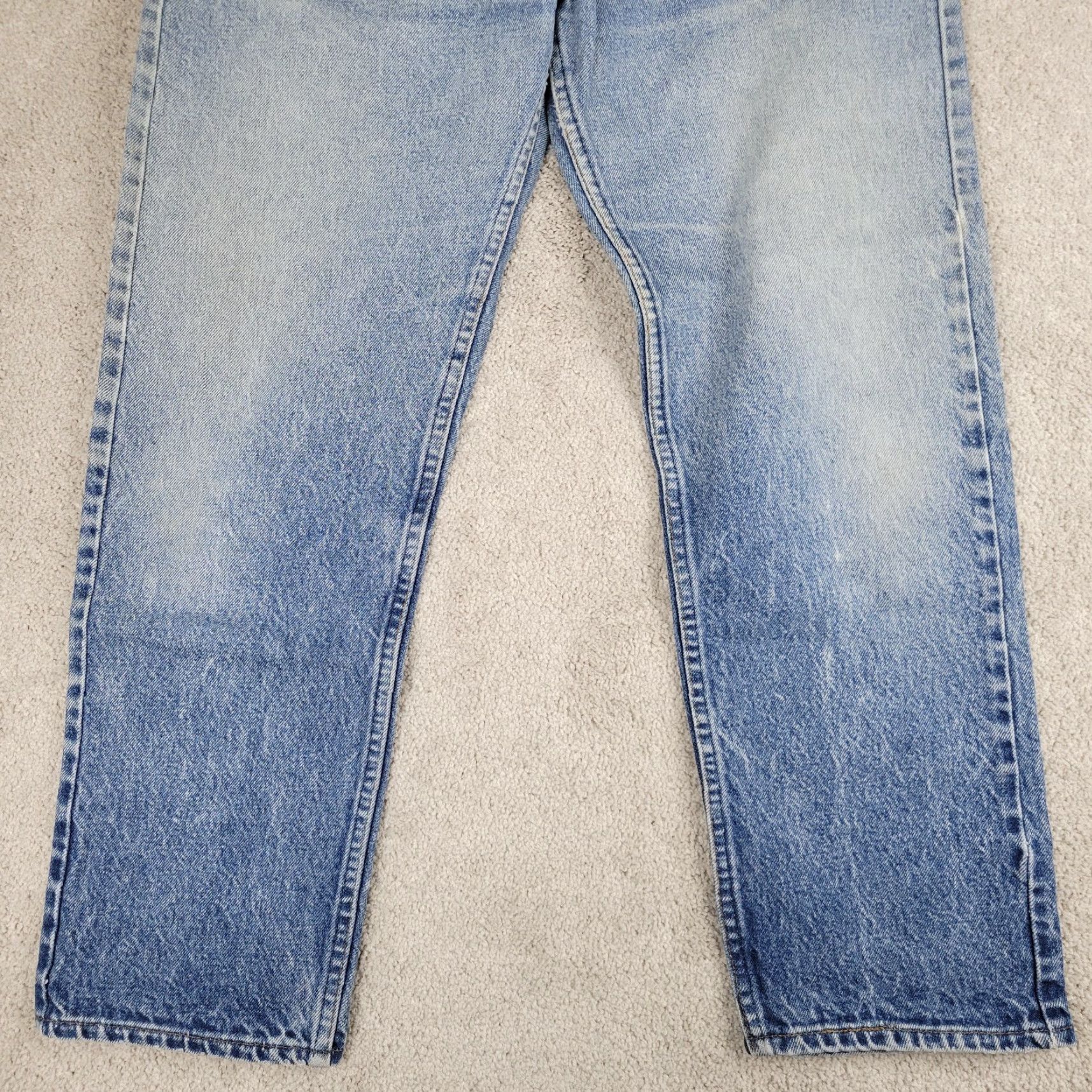 VINTAGE Levi's 585 Jeans Mens 36x29 Orange Tab Straight Leg Light Wash Denim Jeans 5-Pocket Design Regular Blue USA 80s 90s Retro American Mens Jeans