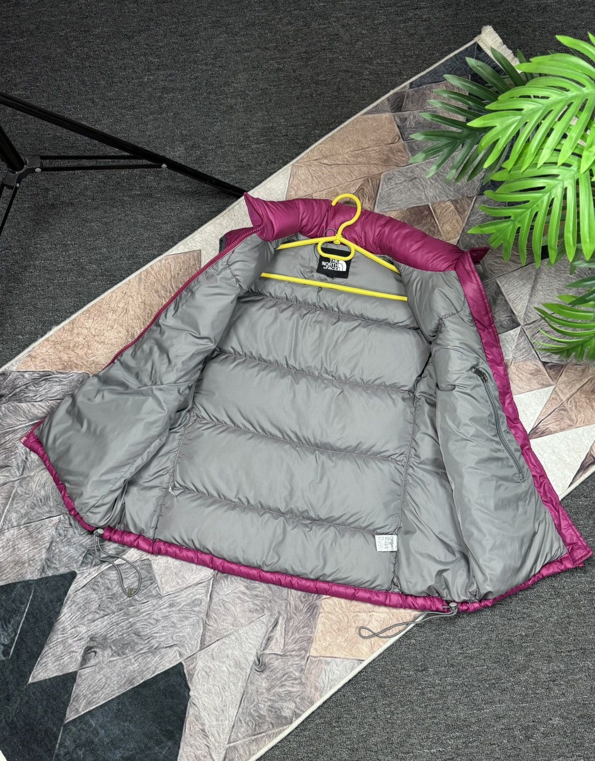 The North Face THE NORTH FACE WOMANS VINTAGE VEST Y2K DOWN JACKET PUFFER Size L / US 10 / IT 46 - 4 Thumbnail