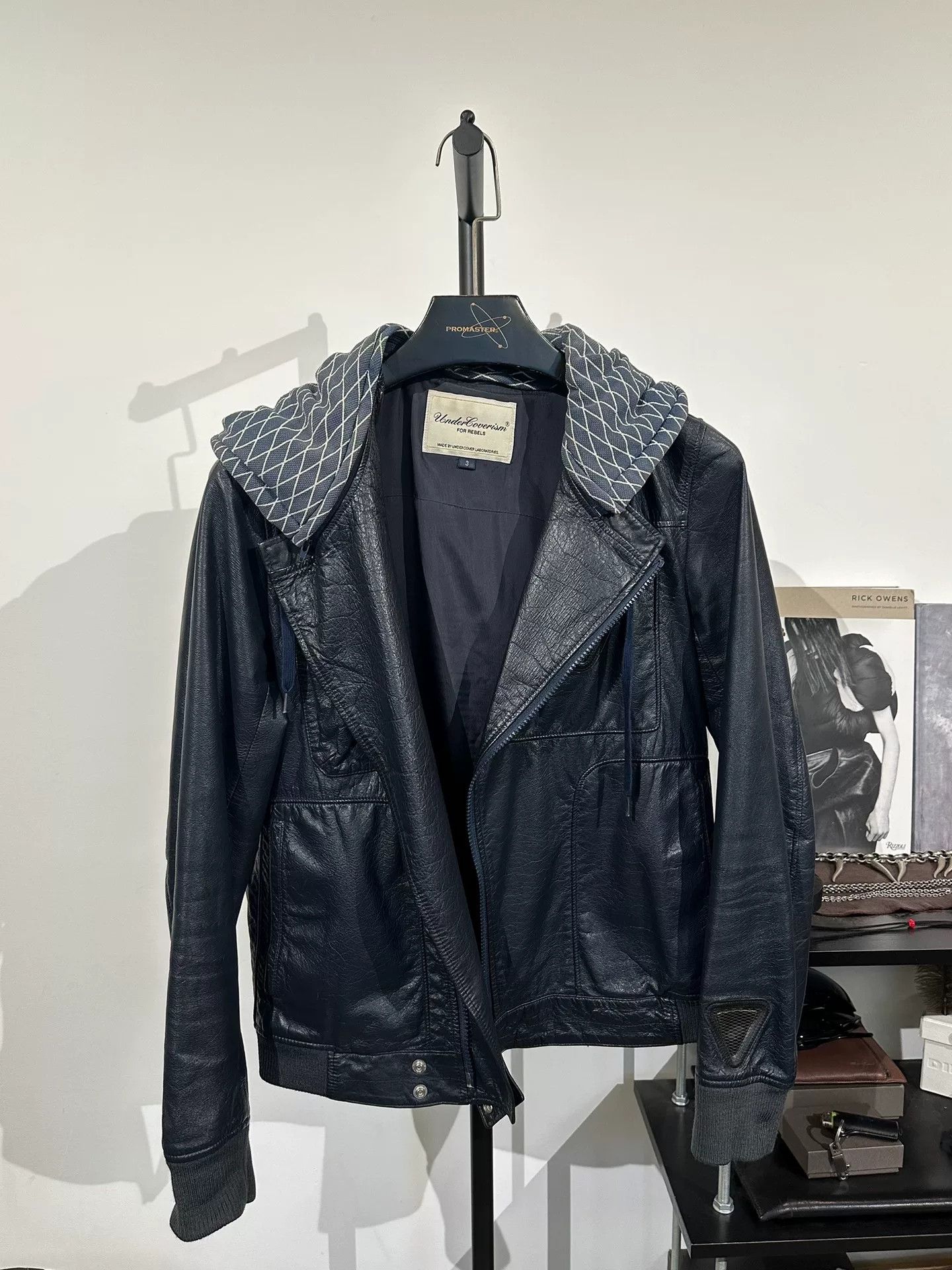 Jun Takahashi Undercover Jun Takahashi Hooded Cowhide Biker Jacket Size US L / EU 52-54 / 3 - 1 Thumbnail