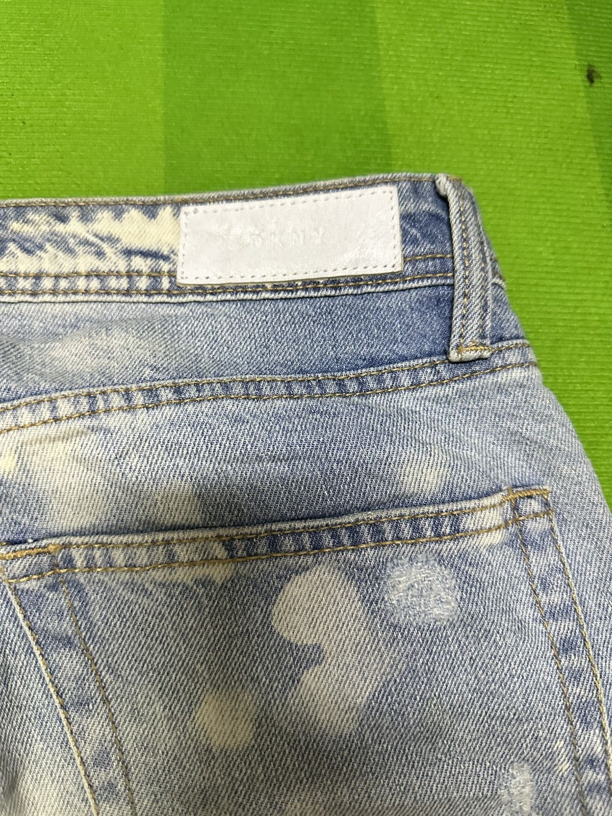 DKNY Dkny distressed denim Size US 32 / EU 48 - 5 Thumbnail