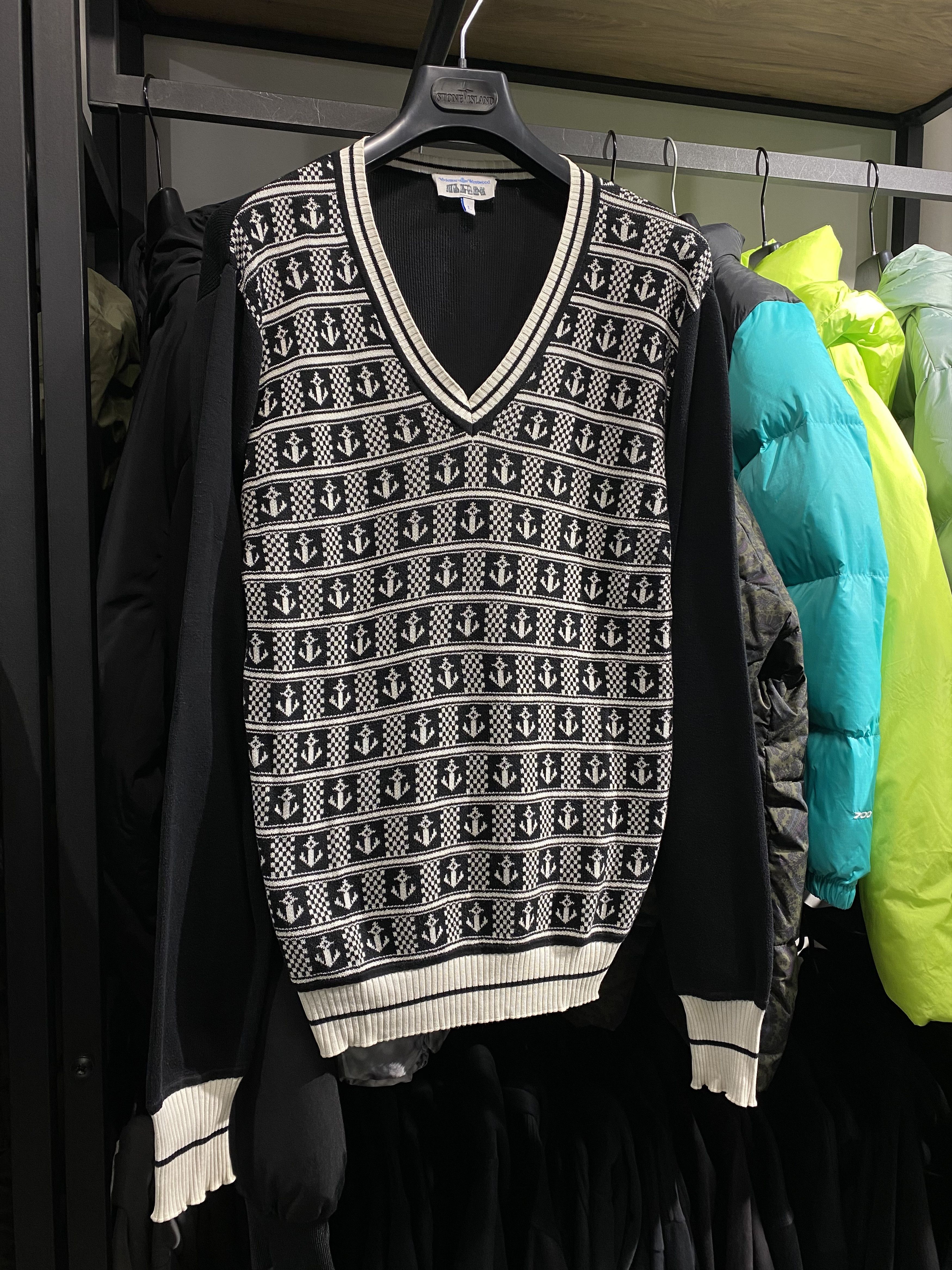 Vivienne Westwood Vivienne Westwood anchor yachting logo silk v sweater Size US L / EU 52-54 / 3 - 2 Thumbnail