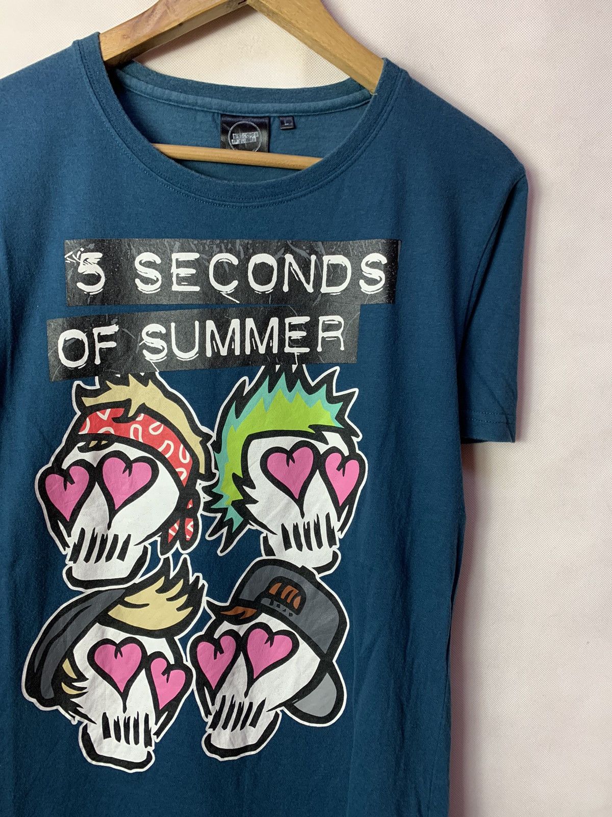 Band Tees ‼️ 5 Seconds of Summer Boy Band Pop Punk Band Tee Size US M / EU 48-50 / 2 - 3 Thumbnail