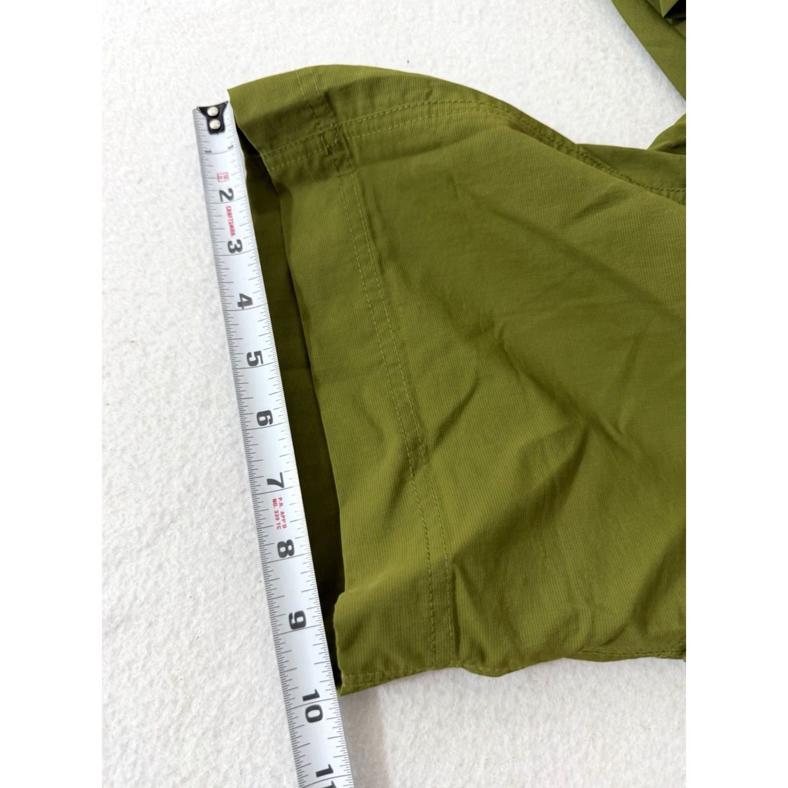 The North Face The North Face Horizon Sunnyside Army Green Womens Sz 8 Long Shorts Outdoor Size 30" / US 8 / IT 44 - 3 Thumbnail