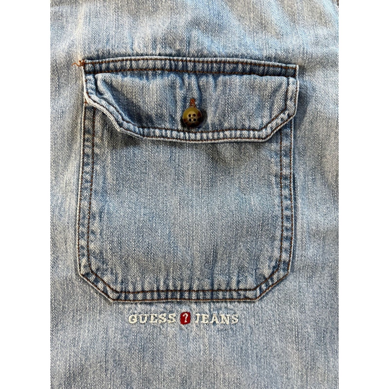 Guess VINTAGE Guess Jeans Button-Up Denim Shirt Mens 90s Americana Sz L Blue Denim Embroidered Pockets Size US L / EU 52-54 / 3 - 7 Thumbnail