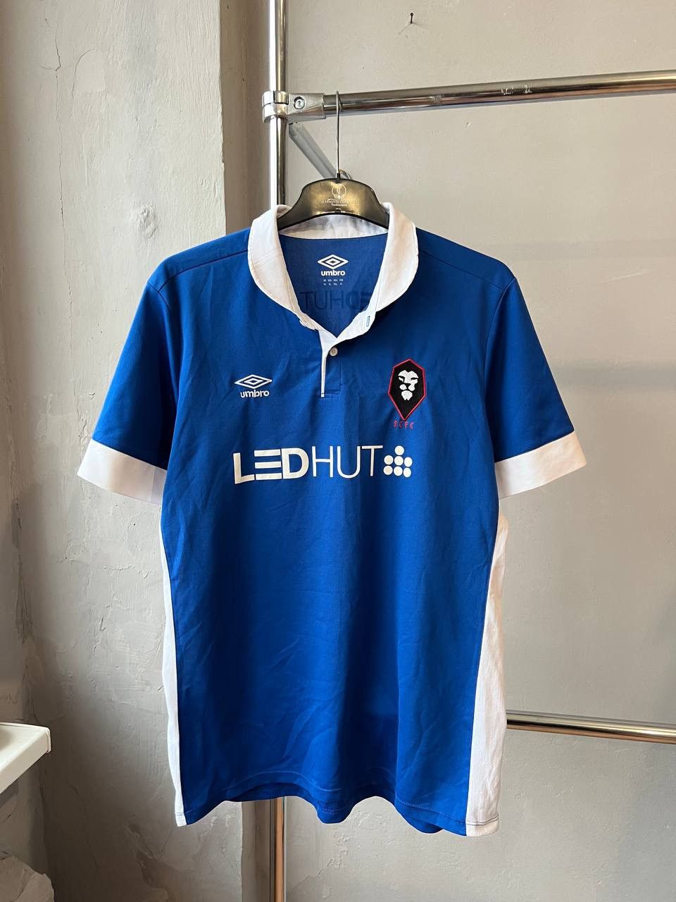 Umbro 2015/16 SALFORD FC THIRD SOCCER JERSEY FOOTBALL SHIRT XL Size US XL / EU 56 / 4 - 2 Thumbnail