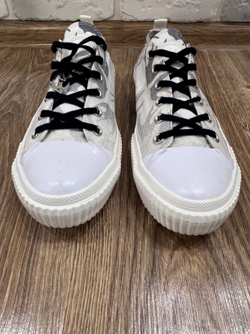 McQ Alexander McQueen McQ Alexander McQueen Men Swallow Plimsoll Sneakers Shoes Size US 10 / EU 43 - 10 Thumbnail