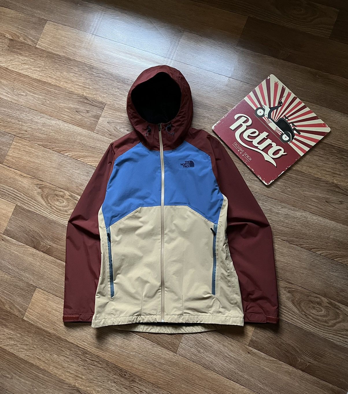 The North Face The North Face HyVent Nylon Hooded Rain Jacket Grailed
