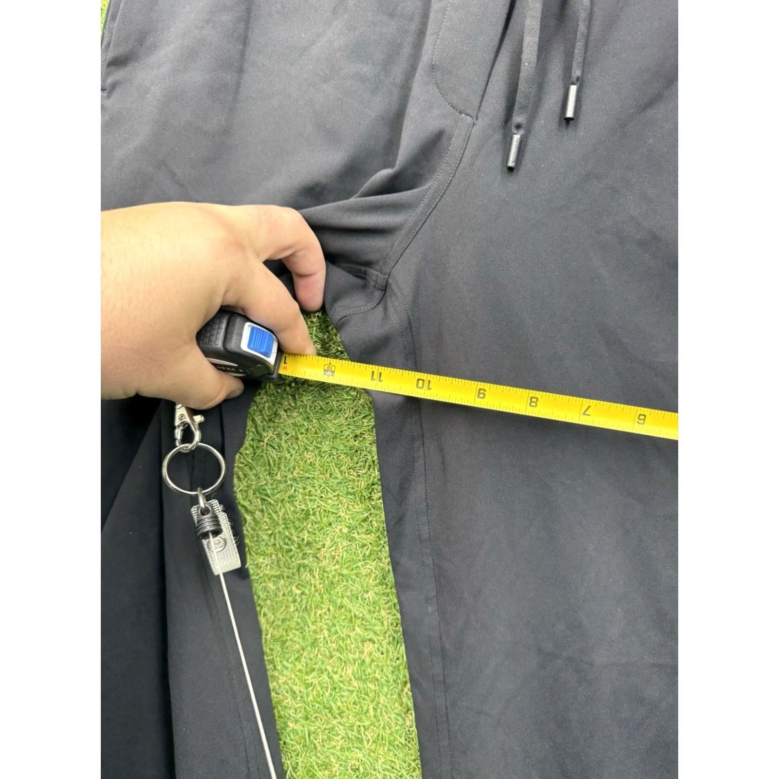 Lululemon Lululemon Luxtreme Pants Womens Small Tapered Leg Mid Rise Black 28in Inseam Slimming Pockets Ankle Yoga Athleisure Capstone Size 28" / US 6 / IT 42 - 6 Thumbnail