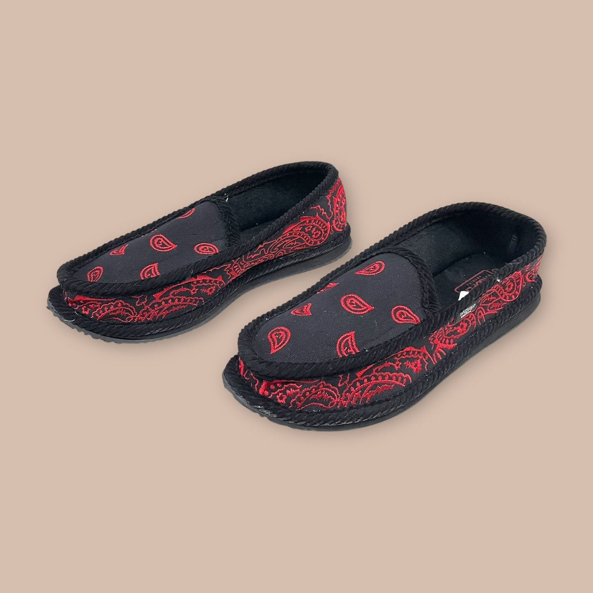 Other Trooper America's bandana paisley & corduroy slip-ons Size US 12 / EU 45 - 1 Thumbnail