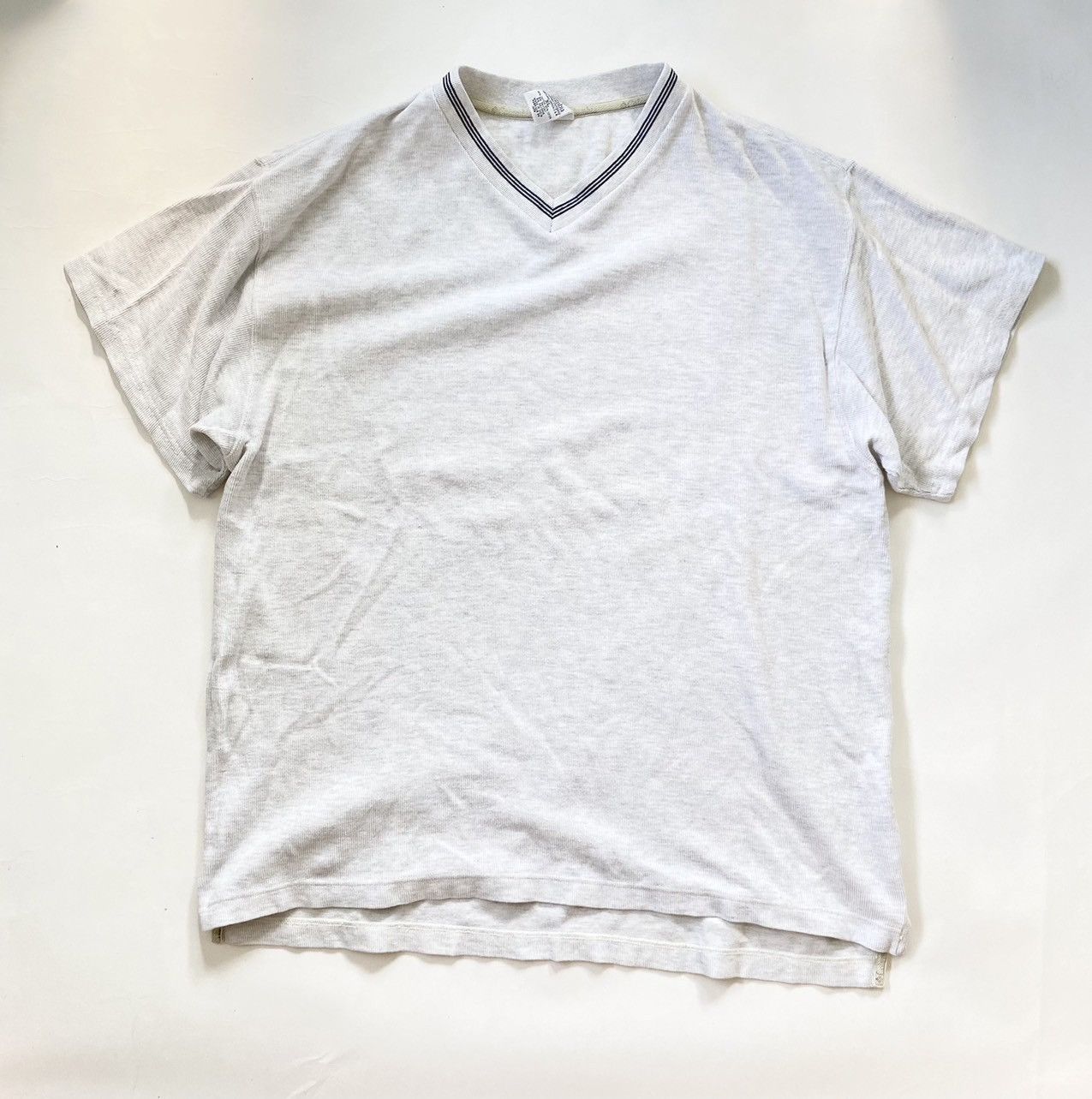Columbia × Vintage Vintage Columbia V Neck Tee Size US XL / EU 56 / 4 - 1 Thumbnail