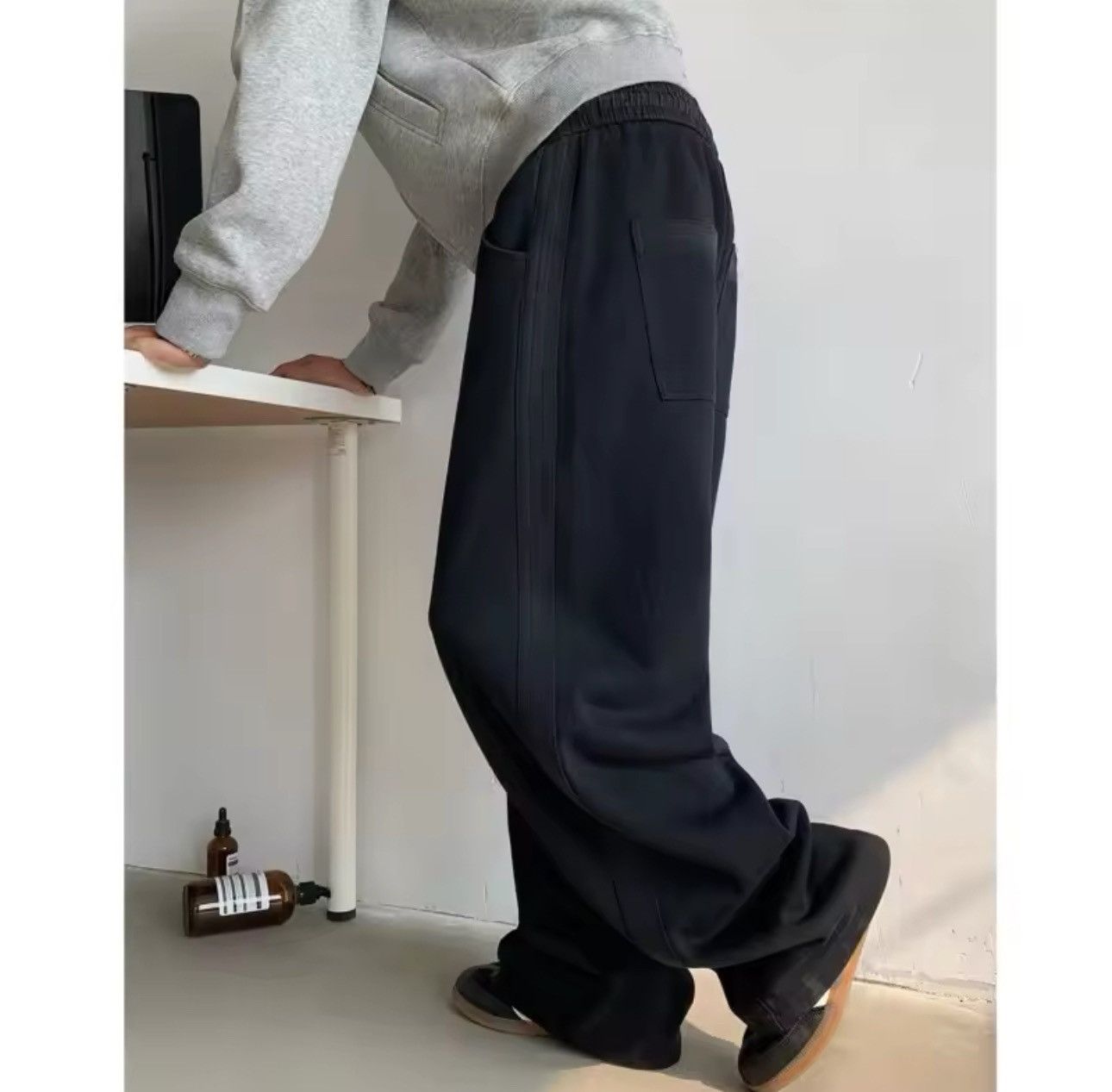 Japanese Brand × Other Fleece Casual Pants Side Striped Wide Leg Straight Sweatpant Size US 28 / EU 44 - 3 Thumbnail