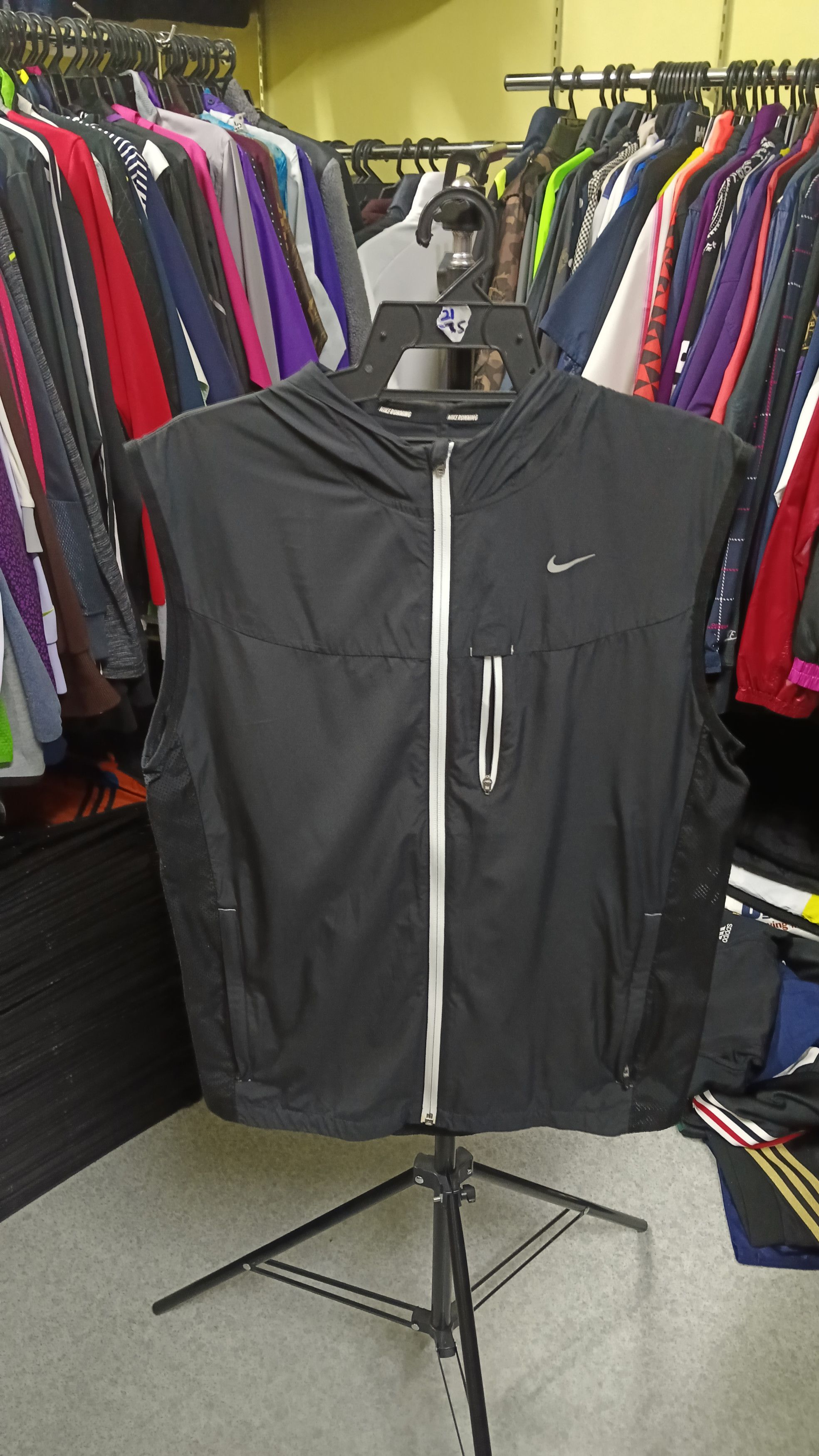 🔥 Reflective Nike Running Hooded Vest