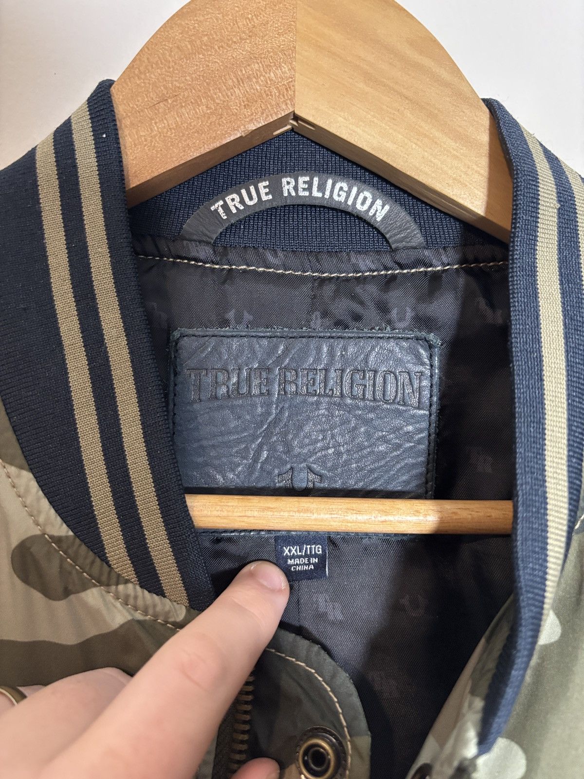 True Religion True Religion Collegiate Camo Denim Jacket XXL Size US XXL / EU 58 / 5 - 3 Thumbnail
