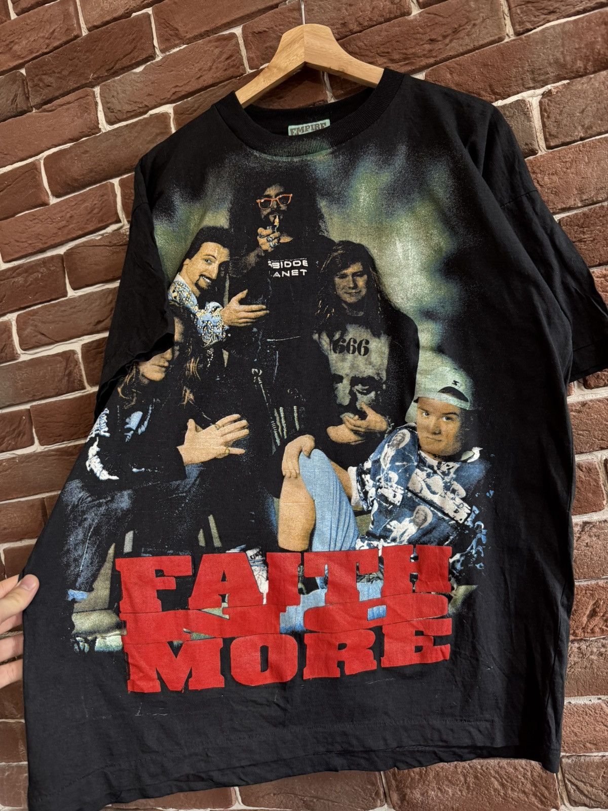Band Tees Vintage 90s Faith No More Angel Dust Rock Metal Band Tee Size US XL / EU 56 / 4 - 5 Thumbnail