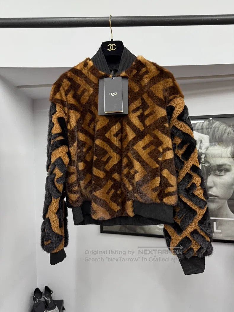 Fendi Fendi Classic Monogram Reversible Fur Coat Size S / US 4 / IT 40 - 1 Thumbnail