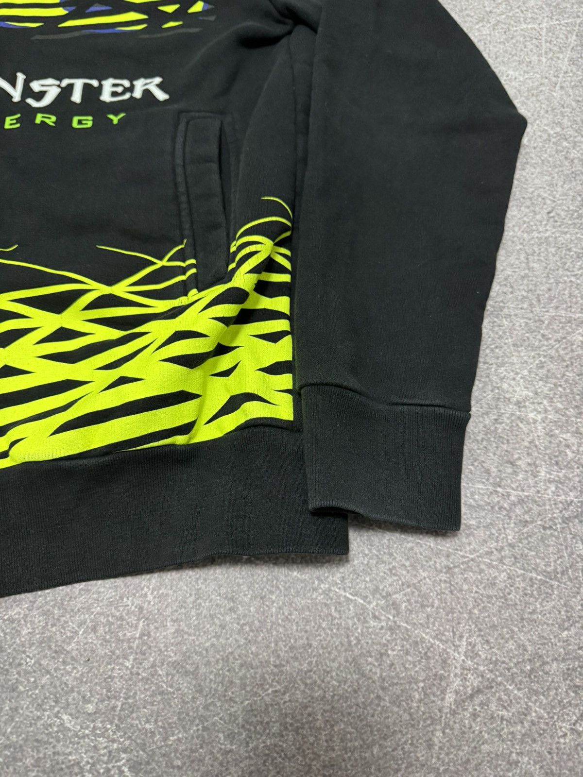 Vintage Monster Energy VR 46 Racing Hoodie size L Affliction Style Size US L / EU 52-54 / 3 - 4 Thumbnail