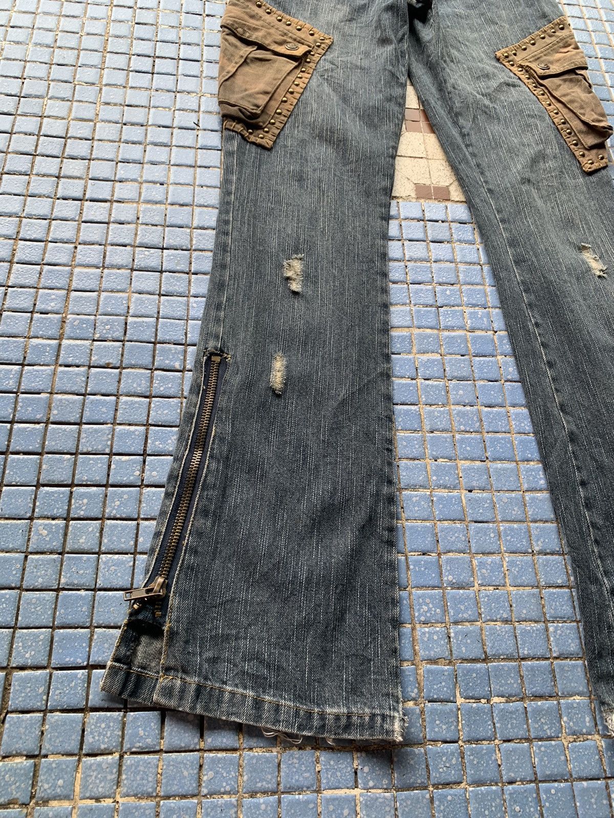 If Six Was Nine How hand jam studded camo distressed flared cargo pants Size US 31 - 6 Thumbnail