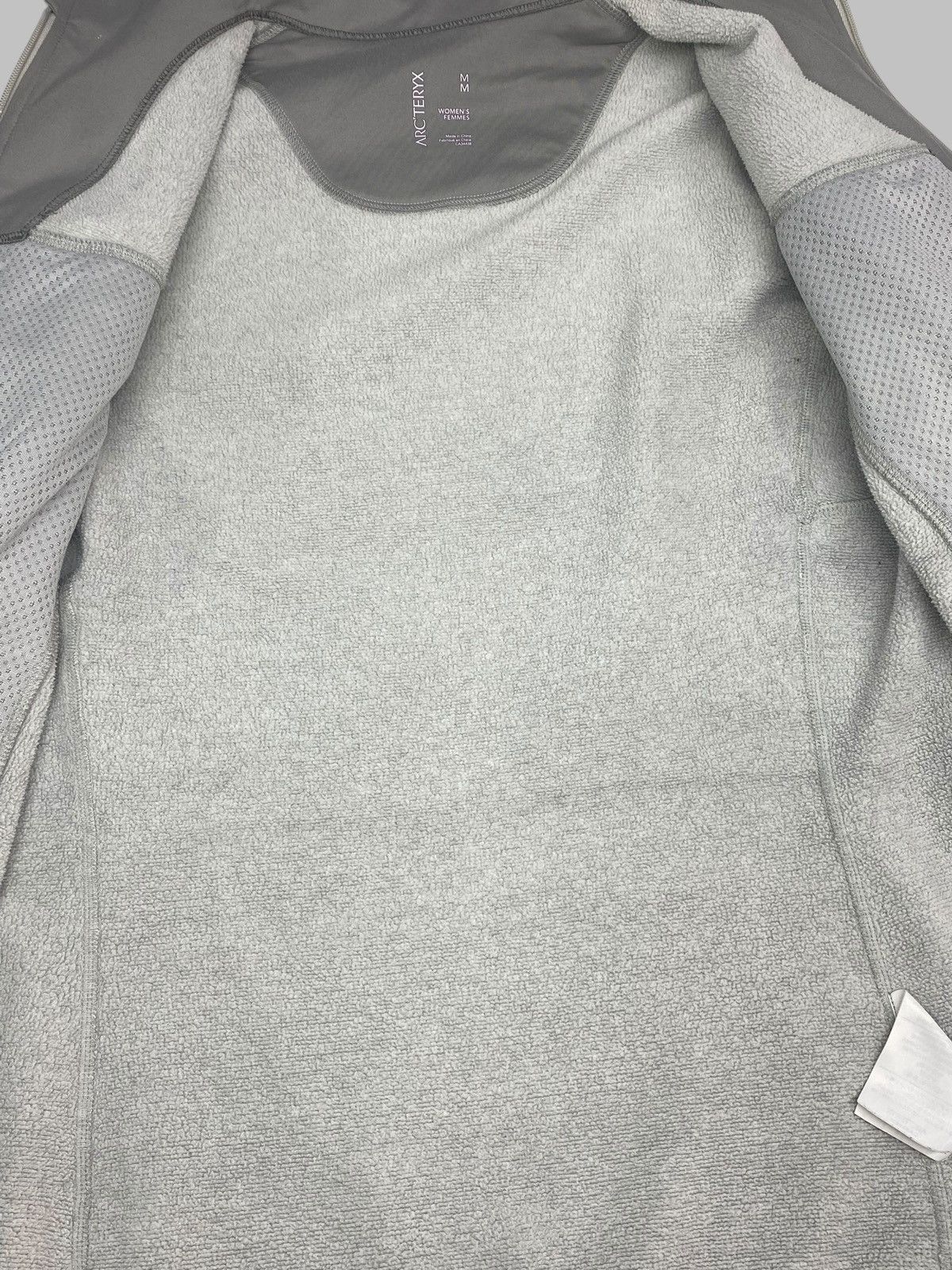 Arc'teryx 🔥 ARC’TERYX TECH FLEECE GORPCORE WORN WITH PAINT SPOTS 🔥 Size M / US 6-8 / IT 42-44 - 13 Thumbnail