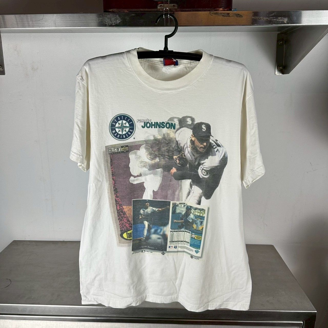 Vintage Vintage 1996 Randy Johnson Seattle Mariners MLB T-shirt Size US L / EU 52-54 / 3 - 1 Thumbnail