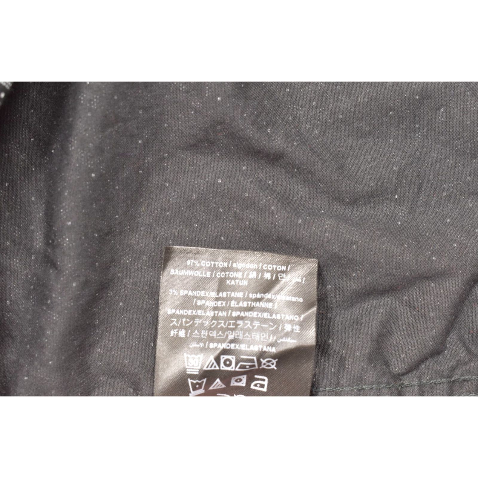 Guess Guess Men's XXL Slim Fit Button Down Shirt Long Sleeve Grey Geometric Print Stre Size US XXL / EU 58 / 5 - 7 Thumbnail