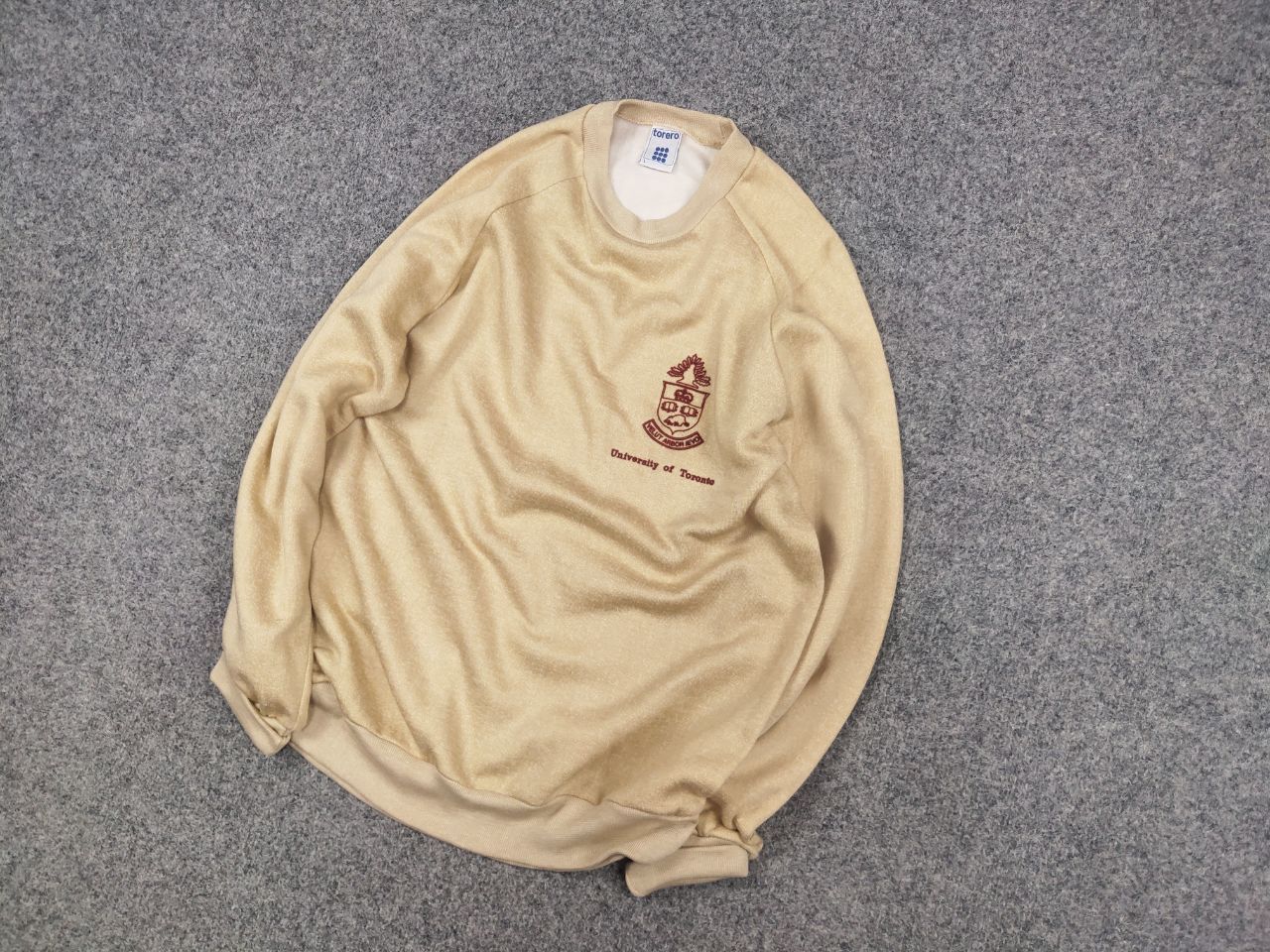 Vintage Vintage University of Toronto Crew Check Sweatshirt Y2K Size US L / EU 52-54 / 3 - 3 Thumbnail