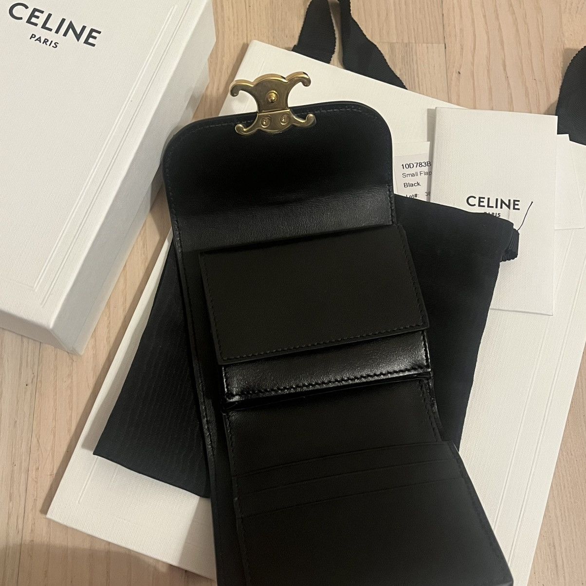 Celine CELINE SMALL FLAP WALLET TRIOMPHE IN BLACK AND GOLD Size ONE SIZE - 5 Thumbnail