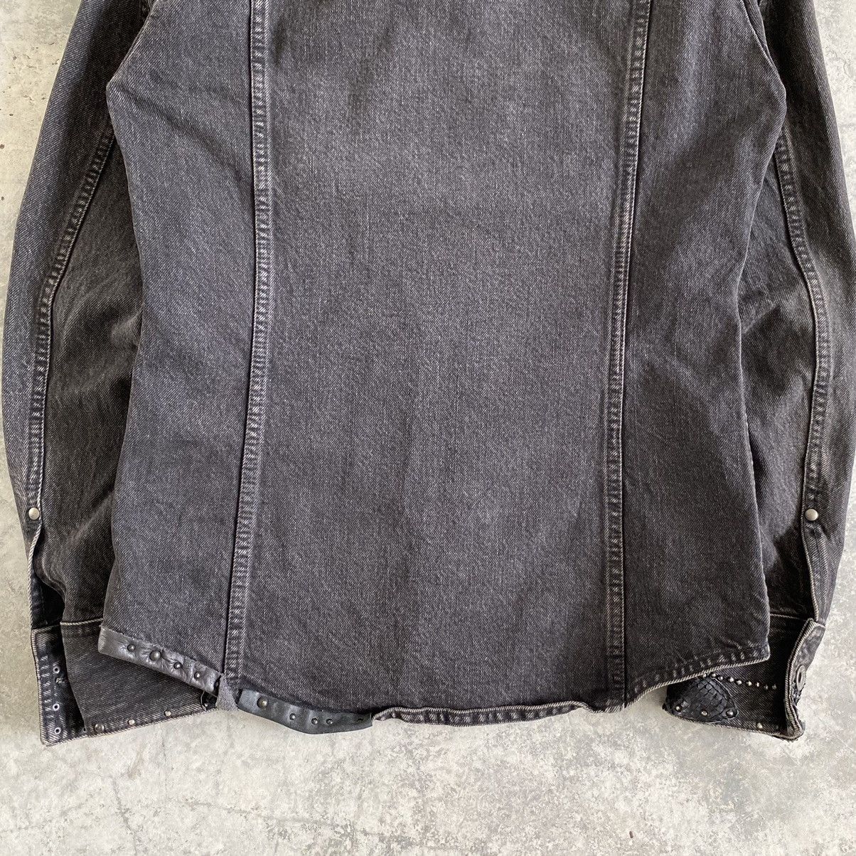 5351 POUR LES HOMMES 5351 Pour Les Homme Studded Distressed Fur Denim Jacket Size US S / EU 44-46 / 1 - 16 Thumbnail