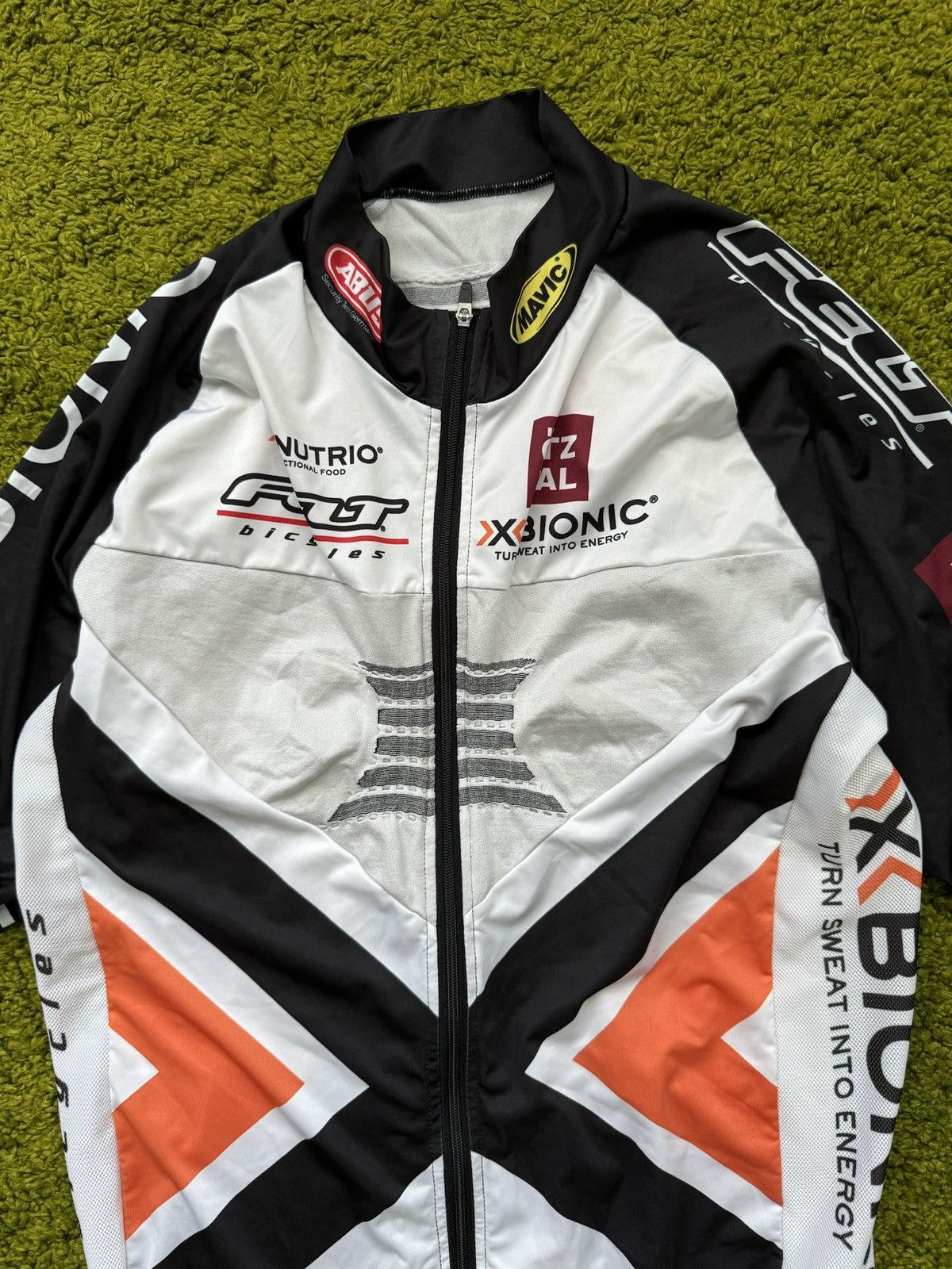 Designer X-bionic cycle jersey t-shirt Size US M / EU 48-50 / 2 - 3 Thumbnail