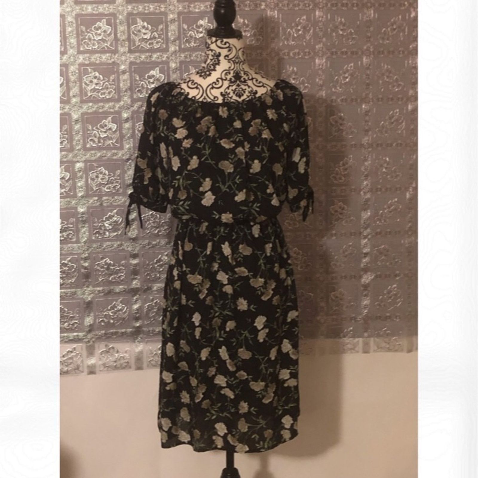Other Candalite Floral Short Sleeve Tie Sleeve Dress Size M / US 6-8 / IT 42-44 - 1 Thumbnail