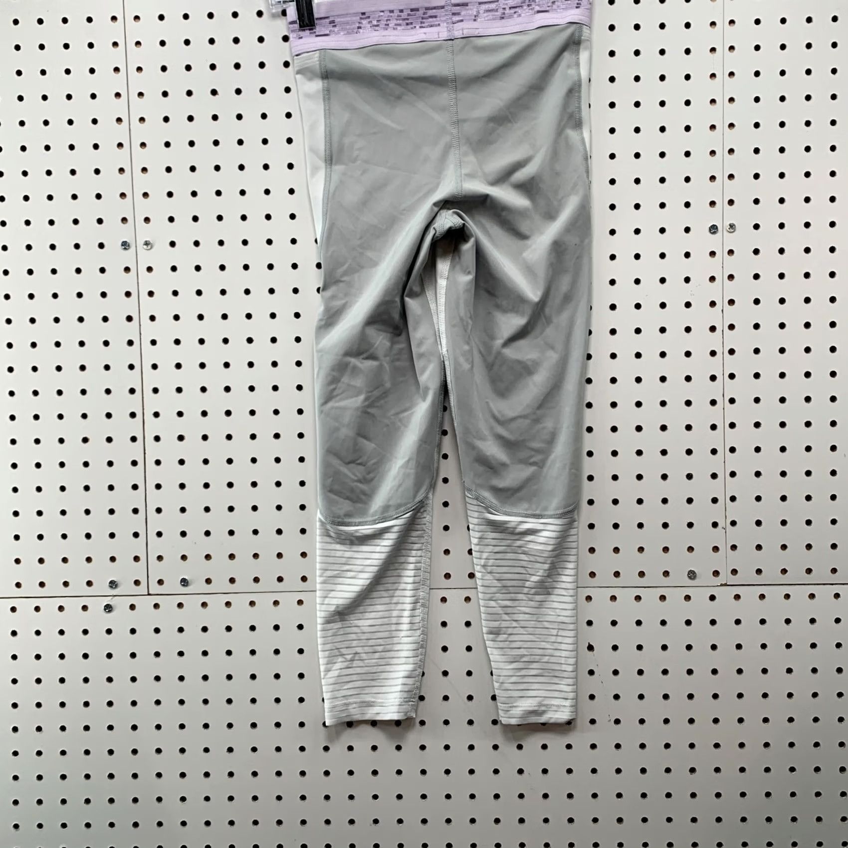Nike Nike Pro Crop Active Leggings Womens XS White Dri-Fit 24x22 Tights Skinny Baroque? Size 26" / US 2 / IT 38 - 7 Thumbnail