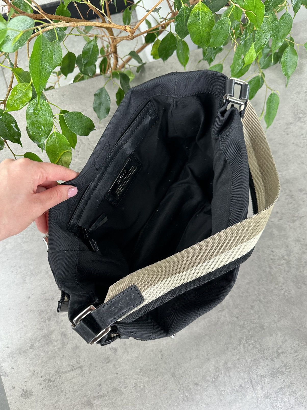 DKNY DKNY Shoulder Bag Size ONE SIZE - 10 Thumbnail