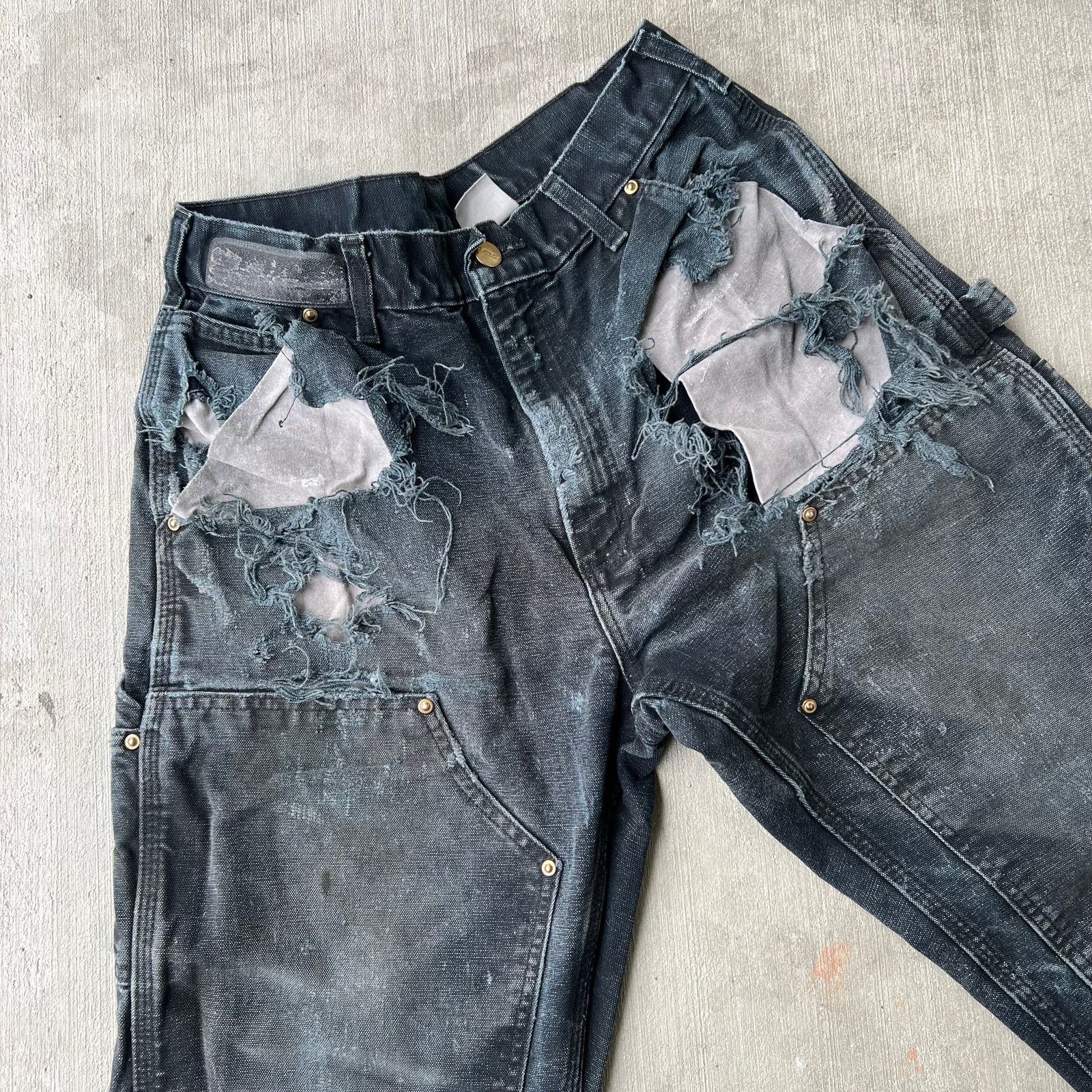 Carhartt × Vintage Carhartt faded black THRASHED double knee work wear pants Size US 28 / EU 44 - 3 Thumbnail
