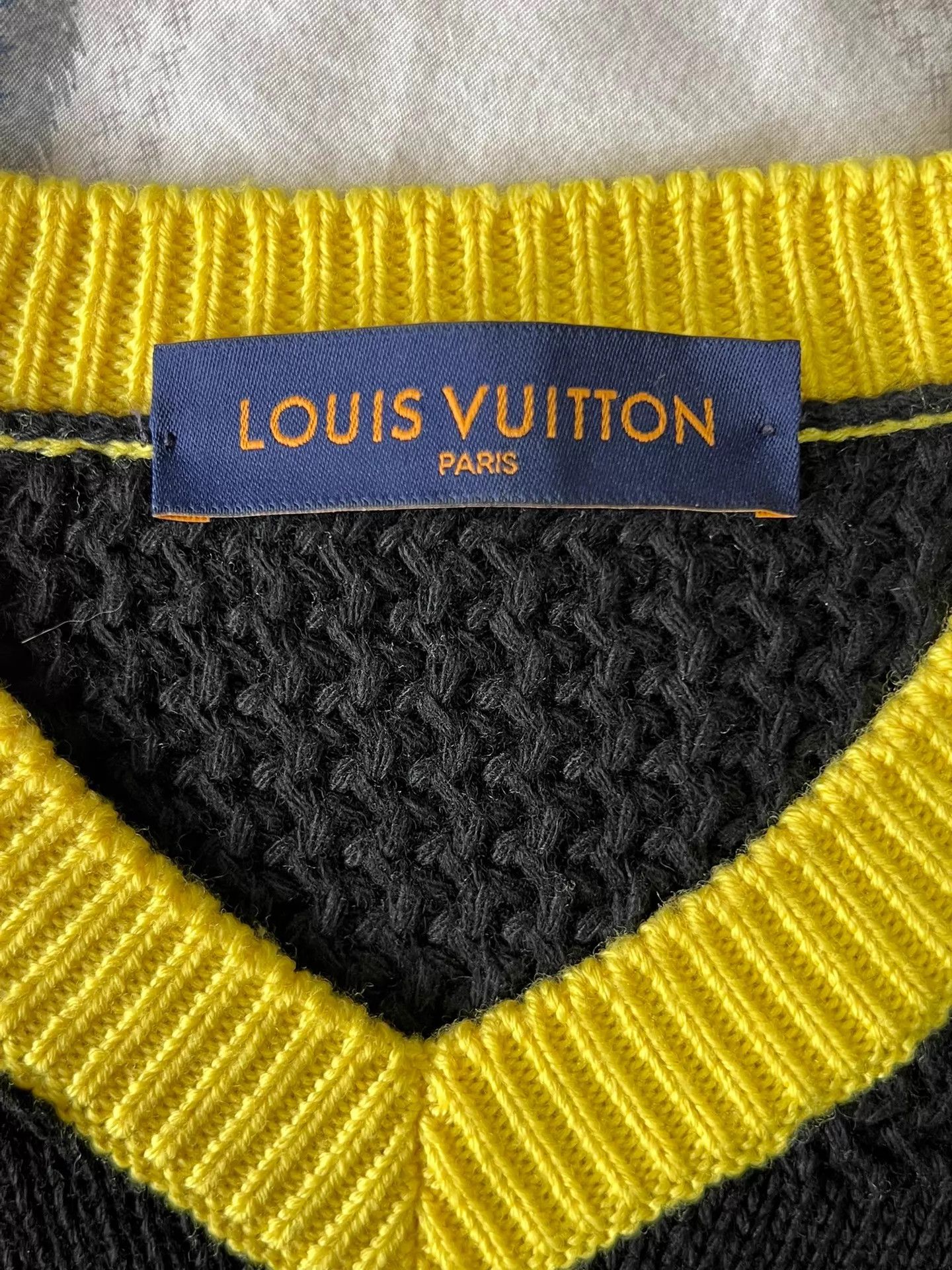 Louis Vuitton LV Black & Yellow color blocked Vneck jersey M Size US M / EU 48-50 / 2 - 5 Thumbnail