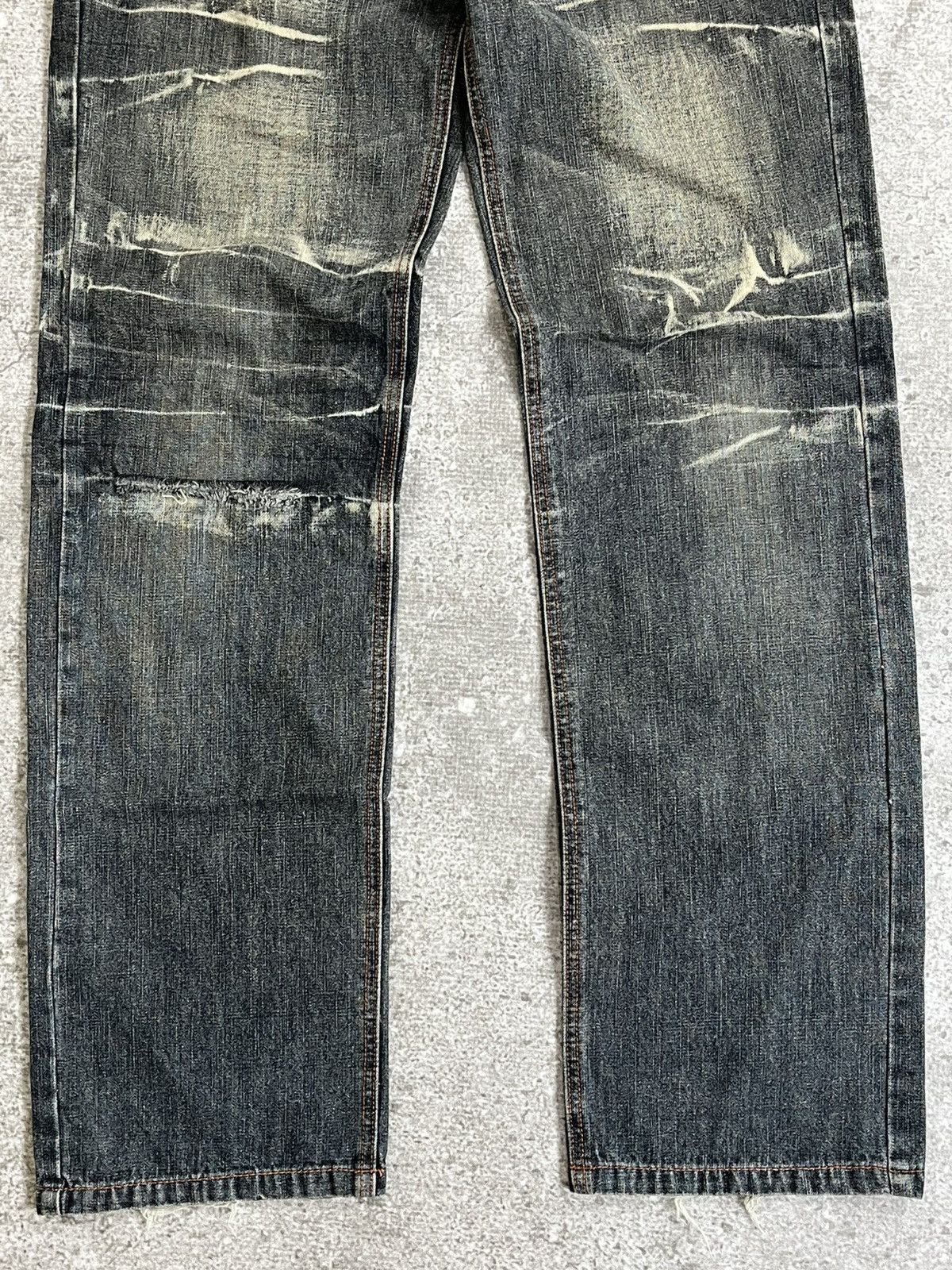 If Six Was Nine 2000s Japanese Brand Lowbox Distressed Jeans Size US 32 / EU 48 - 4 Thumbnail