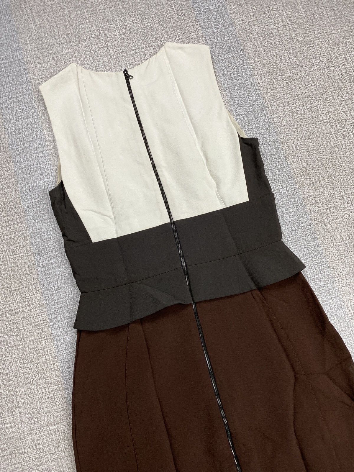 Designer × Narciso Rodriguez Narciso Rodriguez Colour Block Silk blend Crepe Peplum Dress Size S / US 4 / IT 40 - 4 Thumbnail