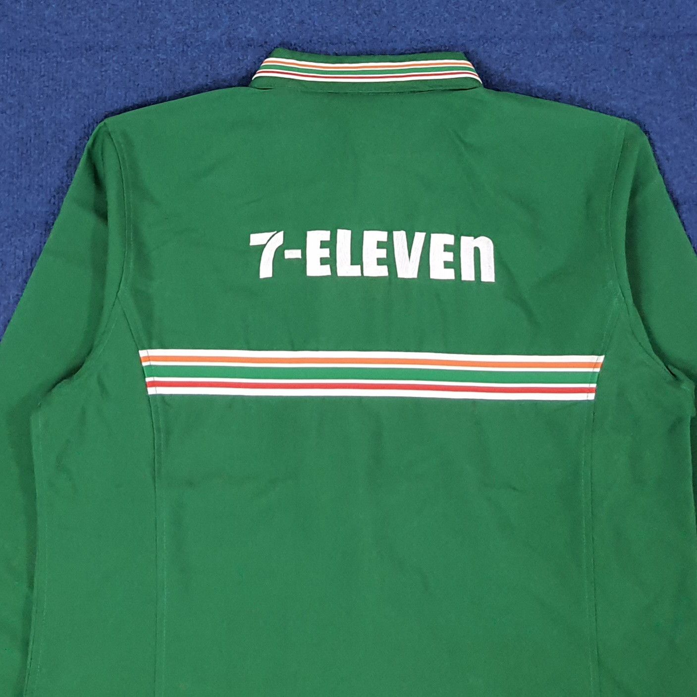 Japanese Brand Vintage 7 Eleven Japan Staff Uniform Jacket C223N6 Size US M / EU 48-50 / 2 - 2 Thumbnail
