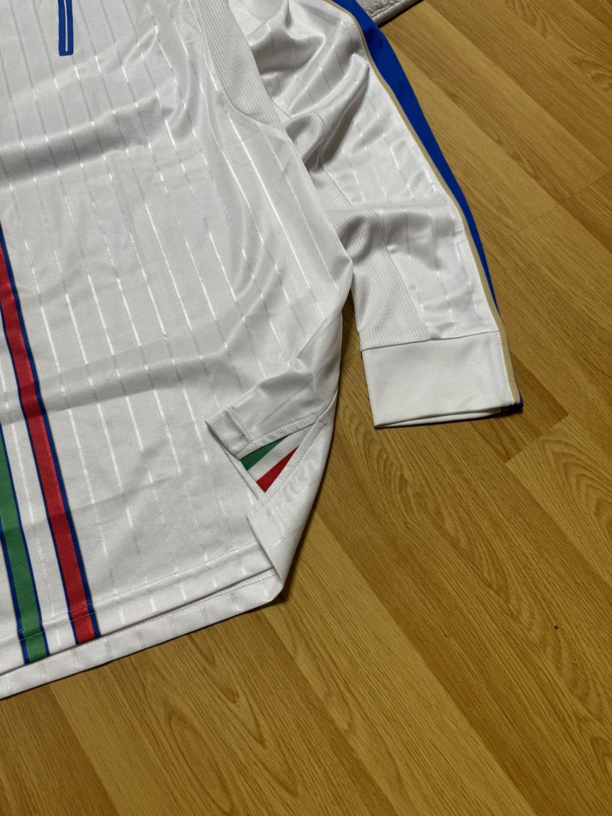 Puma Puma Simone Zaza Italy Long Sleeve Away Jersey 2015/16 Size US L / EU 52-54 / 3 - 10 Thumbnail