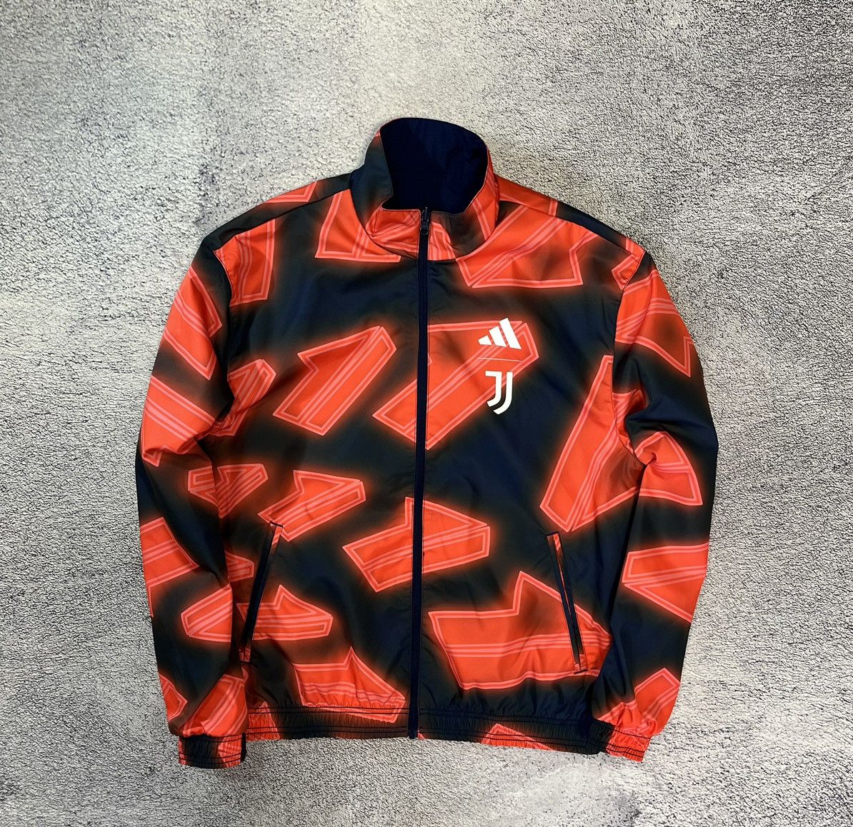 Adidas Adidas Juventus Men’s Jacket Reversible Anthem Track Jacket Size US M / EU 48-50 / 2 - 2 Thumbnail