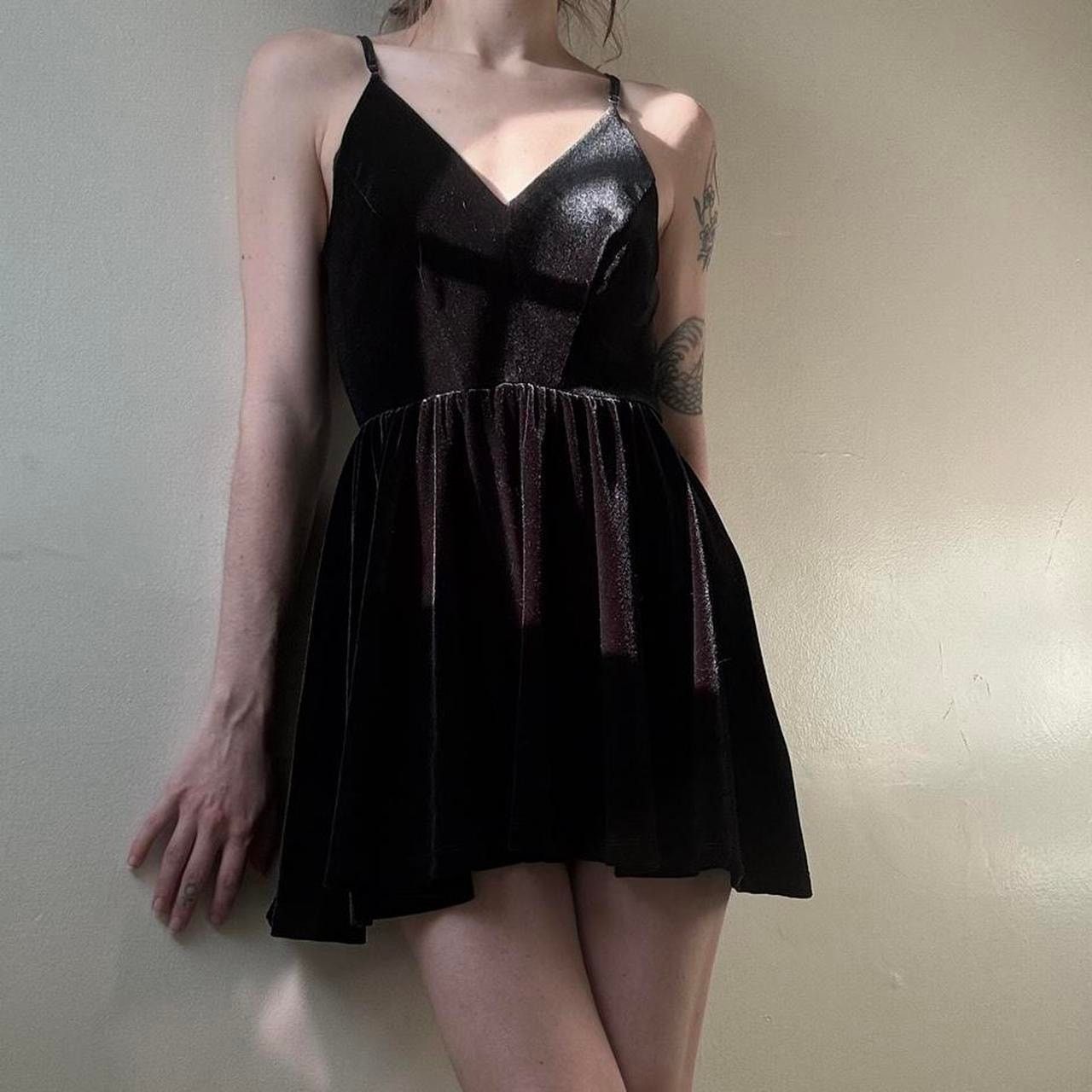 Urban Outfitters Silence + Noise Black Velvet Romper XS Little Black Dress Size XS / US 0-2 / IT 36-38 - 1 Thumbnail