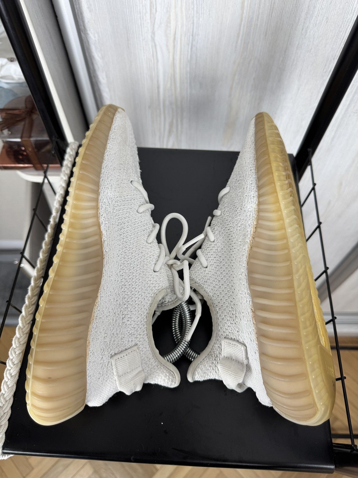 Adidas CP9366 Adidas Yeezy Boost 350 V2 Cream Triple White Size US 9.5 / EU 42-43 - 9 Thumbnail
